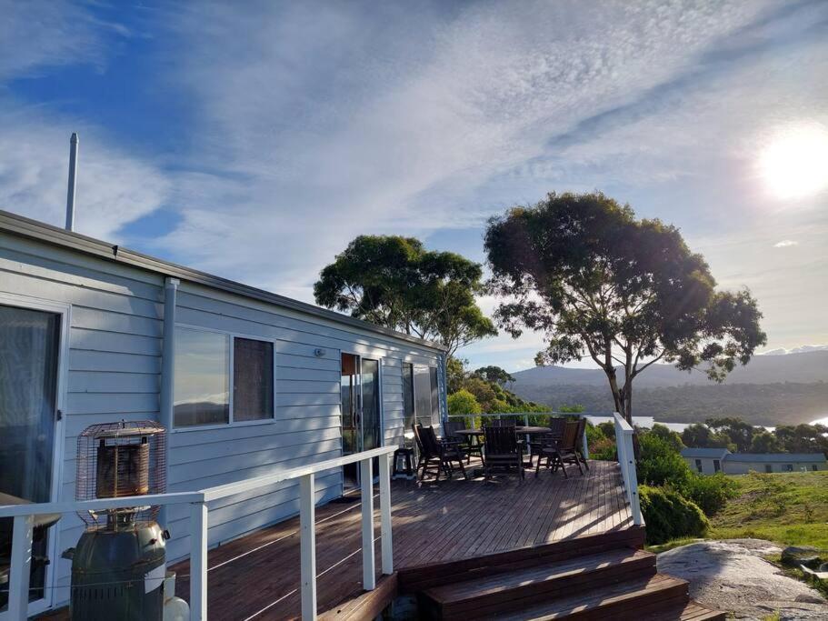 Old Salty Villa Binalong Bay Exterior foto